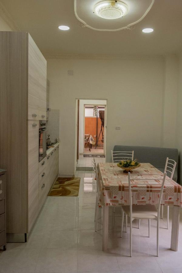 Casa Vacanza Russo Enzo Neapel Exterior foto